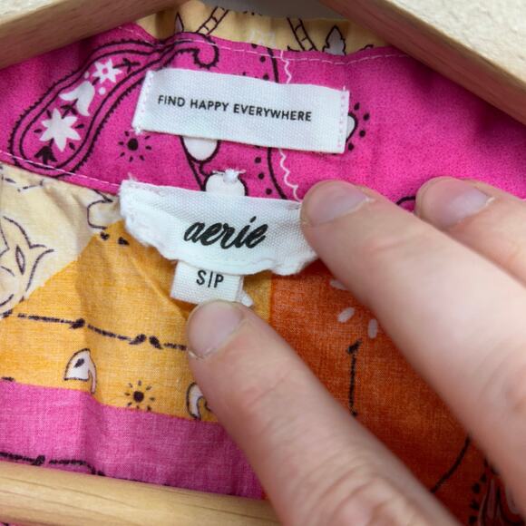 Aerie Colorful Paisley Summer Tropical Print Button Up Short Sleeve Top Small - Picture 6 of 7